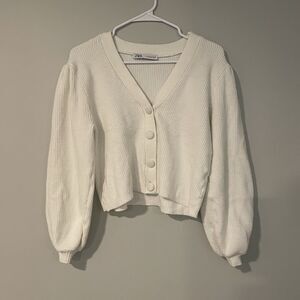 Zara Cropped White Cardigan Ribbed Women's Small Long Sleeve Covered Buttons